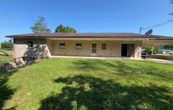 1634 Main Street, Sneedville, TN 37869