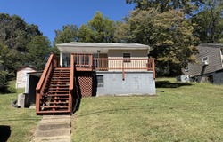 153 Johnson Rd, Oak Ridge, TN 37830
