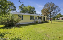 2912 Newport Circle, Newport, NC 28570