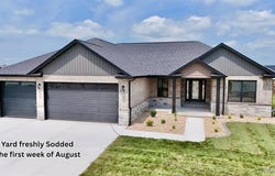 304 Rumsfeld Drive, Troy, IL 62294