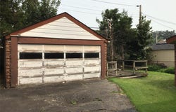 25 Collins Avenue, Williston Park, NY 11596