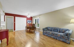 1525 Mayfield Lane, Hoffman Estates, IL 60169
