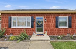 16 SUMMIT Avenue, THURMONT, MD 21788