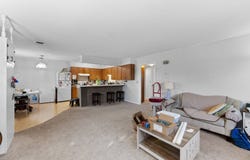 806 S Edwards Ave, Moundridge, KS 67107