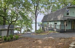 67 Overlook Rd, Hardy, VA 24101