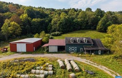 964 CRYSTAL SPRINGS DR, BLAND, VA 24315