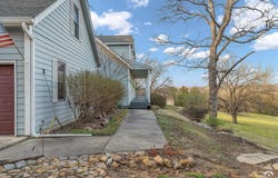 731 E 1100 Road, Baldwin City, KS 66006