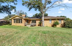 1701 E Spring Street, Henrietta, TX 76365