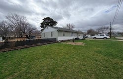 306 High St, Marshall, MO 65340