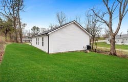 4 Hibbard St, St Clair, MO 63077