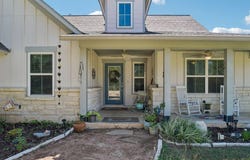 596 Pleasant Grove Loop, Elgin, TX 78621