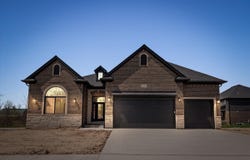 18816 Via Firenze, Macomb, MI 48044