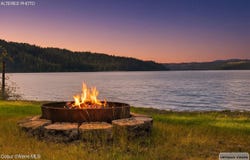 Lake Cabin E 6000 Highway 5, Plummer, ID 83851