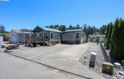 16 PINE Ln, Lakeside, OR 97449