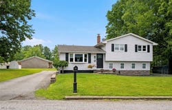 273 Blueberry Drive, Columbiana, OH 44408
