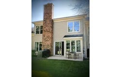 305 Stonefield Court, Schaumburg, IL 60173