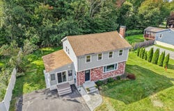 468 Underwood St, Holliston, MA 01746