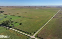 3400 Valley Ave, Lohrville, IA 51453
