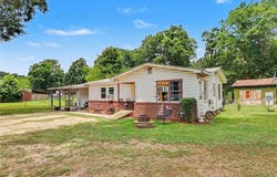 381 River Bend Road SW, Plainville, GA 30733