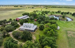 1610 County Road 463, Elgin, TX 78621