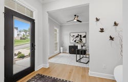 333 Crest Ln, Mars, PA 16046