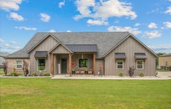 381 County Road 4945, Leonard, TX 75452