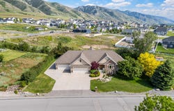 940 E CANYON Rd, Hyde Park, UT 84318