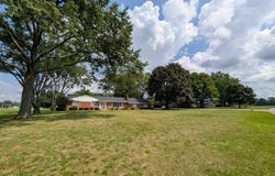 707 Markley St NE, Canton, OH 44721