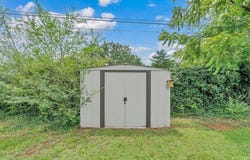 404 9th St, Altavista, VA 24517