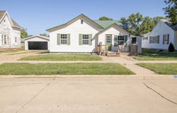 1811 15th St, Rock Valley, IA 51247