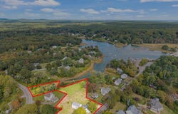 22 Shore Road, York, ME 03909