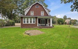 24 Overlook Boulevard, Struthers, OH 44471