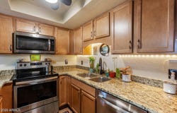 2040 S LONGMORE, Mesa, AZ 85202