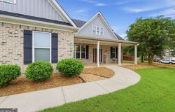 160 Jackson Drive, Forsyth, GA 31029