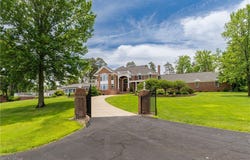 7575 Benner Road, New Franklin, OH 44614