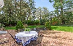 11 Harbour Road, Barrington, RI 02806