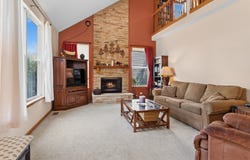 3084 Savannah Drive, Aurora, IL 60502