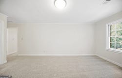 305 Old Tree Trc, Roswell, GA 30075