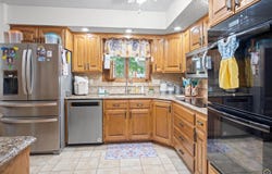 5428 NW Hoch RD, Silver Lake, KS 66539