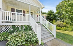 5 Cambridge Drive, Hermon, ME 04401