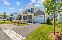 77 Cobblestone Circle, Mashpee, MA 02649