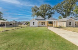 234 Elm St, Winona, TX 75792