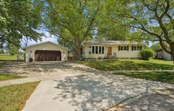 5703 Aster Lane, Waterloo, IA 50701