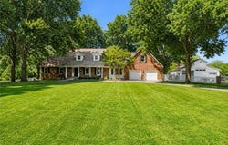 3318 S Bellechase Drive, Grain Valley, MO 64029