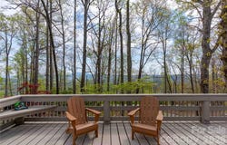 39 Tatham Road, Hendersonville, NC 28792