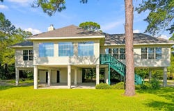 79 S Bay Shore Dr, Eastpoint, FL 32328