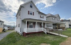 118 N Wills Ave, Covington, VA 24426