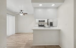 520 N STAPLEY Drive, Mesa, AZ 85203