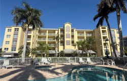 423 150TH Avenue, MADEIRA BEACH, FL 33708