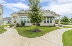 105 Harborside Dr, San Marcos, TX 78666